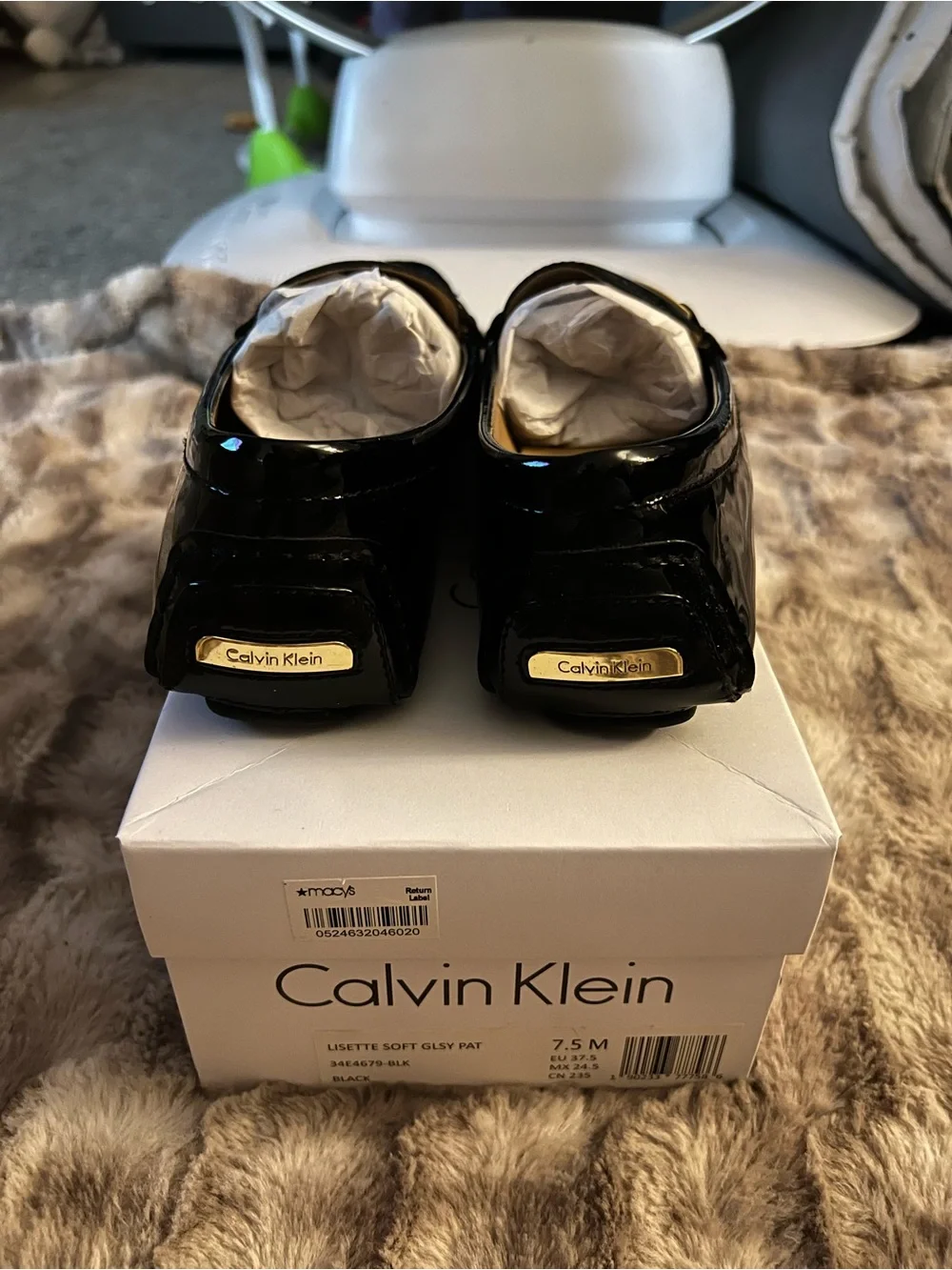 Calvin Klein Women's Black Patent Leather Slip On Round Toe Loafer Flats 7.5 M